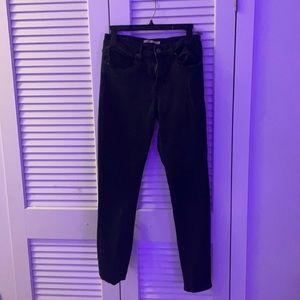 Levi 721 high rise skinny size 28